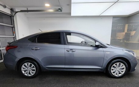 Hyundai Solaris II рестайлинг, 2017 год, 1 059 000 рублей, 5 фотография