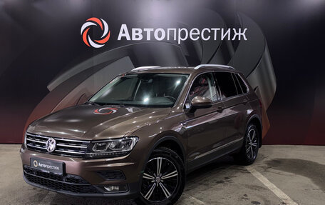 Volkswagen Tiguan II, 2018 год, 2 280 000 рублей, 1 фотография