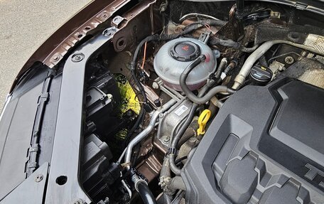 Volkswagen Tiguan II, 2018 год, 2 200 000 рублей, 12 фотография