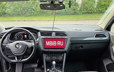 Volkswagen Tiguan II, 2018 год, 2 200 000 рублей, 15 фотография