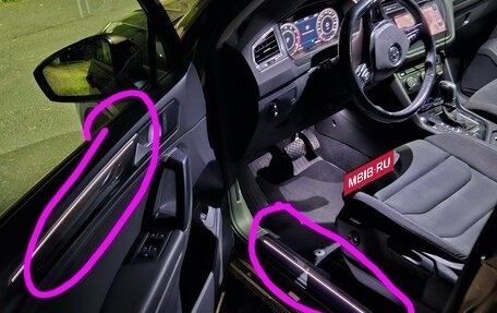 Volkswagen Tiguan II, 2018 год, 2 200 000 рублей, 19 фотография