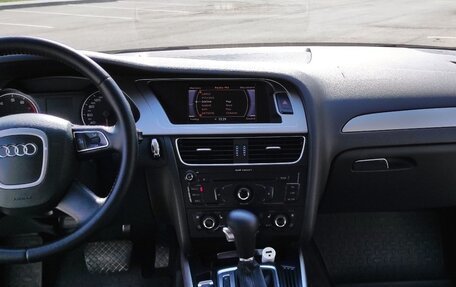 Audi A4, 2011 год, 970 000 рублей, 7 фотография