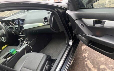 Mercedes-Benz C-Класс, 2011 год, 1 100 000 рублей, 11 фотография