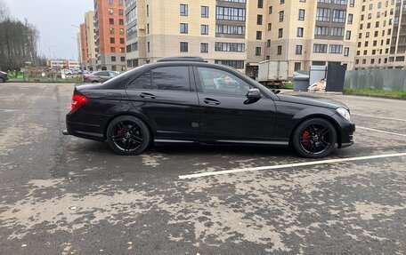 Mercedes-Benz C-Класс, 2011 год, 1 100 000 рублей, 3 фотография