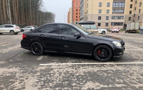 Mercedes-Benz C-Класс, 2011 год, 1 100 000 рублей, 5 фотография