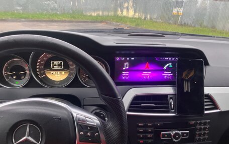 Mercedes-Benz C-Класс, 2011 год, 1 100 000 рублей, 16 фотография