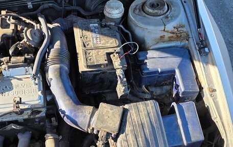 Mitsubishi Galant VIII, 2000 год, 350 000 рублей, 13 фотография