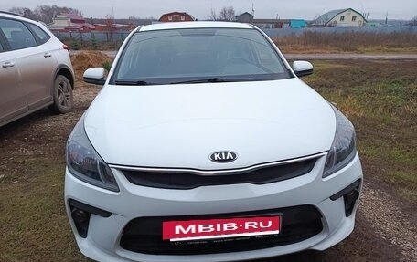 KIA Rio IV, 2019 год, 1 280 000 рублей, 2 фотография