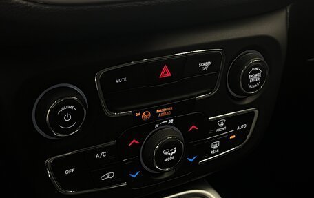 Jeep Compass II, 2019 год, 1 685 000 рублей, 15 фотография