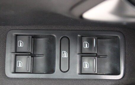 Volkswagen Polo VI (EU Market), 2019 год, 925 000 рублей, 5 фотография