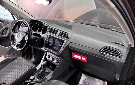 Volkswagen Tiguan II, 2018 год, 2 280 000 рублей, 9 фотография