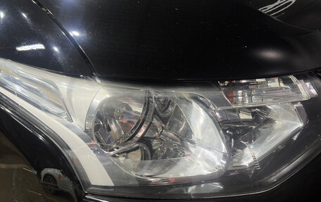 Mitsubishi Outlander III рестайлинг 3, 2013 год, 1 349 000 рублей, 11 фотография