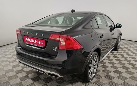 Volvo S60 Cross Country, 2015 год, 1 799 000 рублей, 5 фотография
