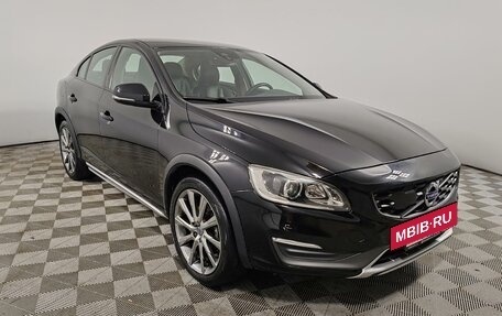 Volvo S60 Cross Country, 2015 год, 1 799 000 рублей, 3 фотография