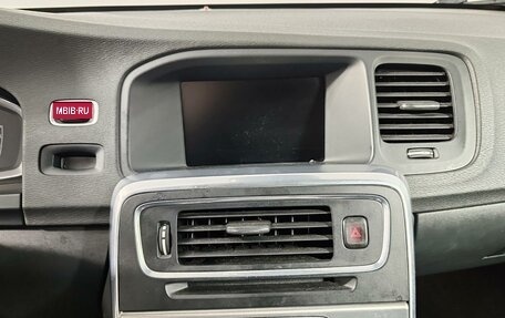 Volvo S60 Cross Country, 2015 год, 1 799 000 рублей, 14 фотография