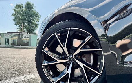 Audi A8, 2012 год, 2 380 000 рублей, 29 фотография