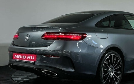 Mercedes-Benz E-Класс, 2019 год, 5 562 000 рублей, 23 фотография