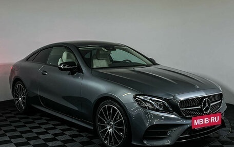 Mercedes-Benz E-Класс, 2019 год, 5 562 000 рублей, 20 фотография