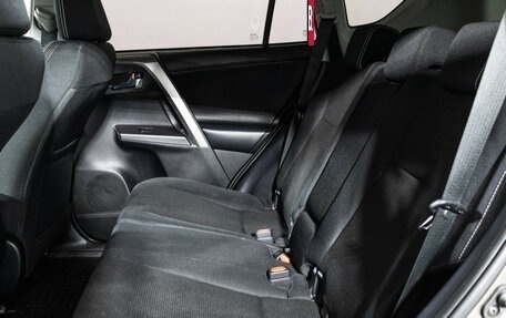 Toyota RAV4, 2018 год, 2 089 898 рублей, 10 фотография