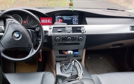 BMW 5 серия, 2004 год, 844 000 рублей, 3 фотография