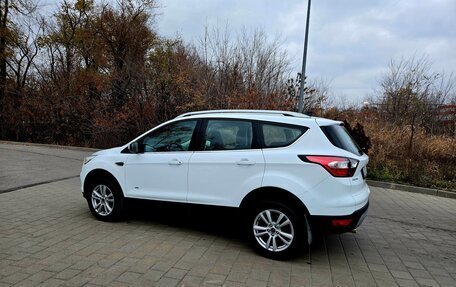 Ford Kuga III, 2019 год, 1 940 000 рублей, 3 фотография