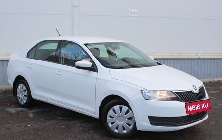 Skoda Rapid I, 2018 год, 930 000 рублей, 3 фотография