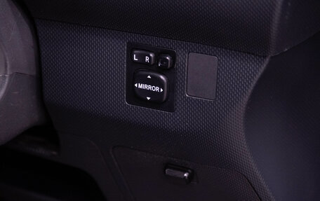 Toyota Ist II, 2007 год, 829 000 рублей, 9 фотография