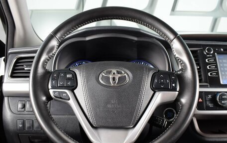 Toyota Highlander III, 2016 год, 3 149 000 рублей, 15 фотография