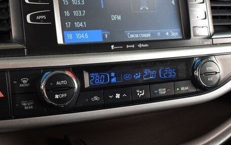 Toyota Highlander III, 2016 год, 3 149 000 рублей, 19 фотография