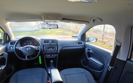 Volkswagen Polo VI (EU Market), 2017 год, 1 200 000 рублей, 10 фотография