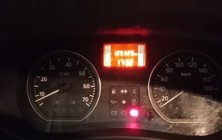 Renault Sandero I, 2012 год, 555 000 рублей, 2 фотография