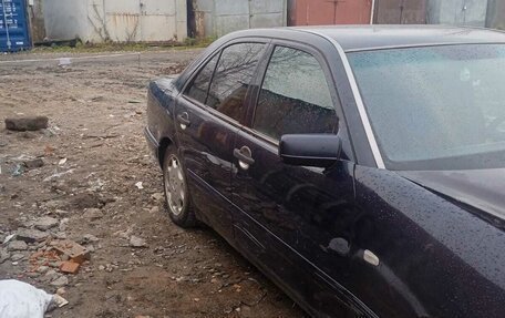 Mercedes-Benz E-Класс, 1998 год, 140 000 рублей, 4 фотография