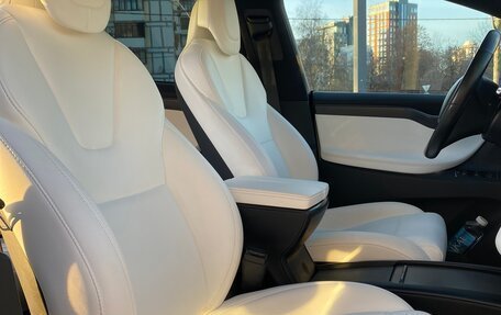 Tesla Model X I, 2018 год, 4 160 000 рублей, 10 фотография