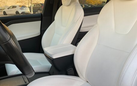 Tesla Model X I, 2018 год, 4 160 000 рублей, 15 фотография
