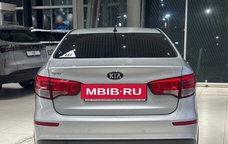 KIA Rio III рестайлинг, 2015 год, 975 000 рублей, 4 фотография
