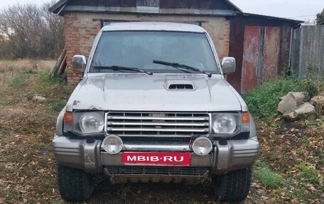 Mitsubishi Pajero III рестайлинг, 1995 год, 350 000 рублей, 1 фотография