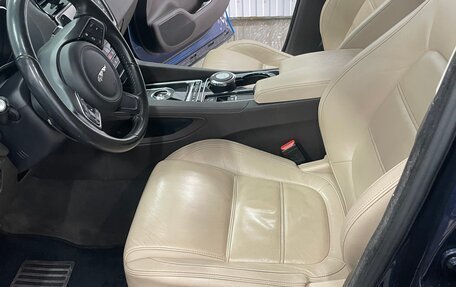 Jaguar F-Pace, 2017 год, 2 500 000 рублей, 10 фотография