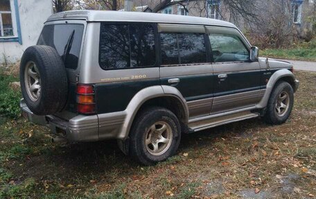 Mitsubishi Pajero III рестайлинг, 1995 год, 350 000 рублей, 2 фотография