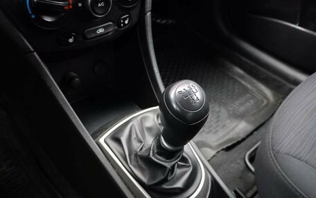 Hyundai Solaris II рестайлинг, 2015 год, 665 000 рублей, 11 фотография