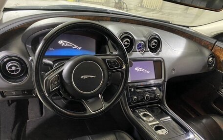 Jaguar XJ IV (X351), 2013 год, 1 500 000 рублей, 7 фотография