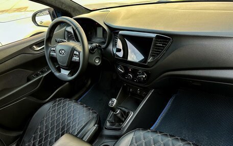 Hyundai Solaris II рестайлинг, 2019 год, 1 300 000 рублей, 12 фотография