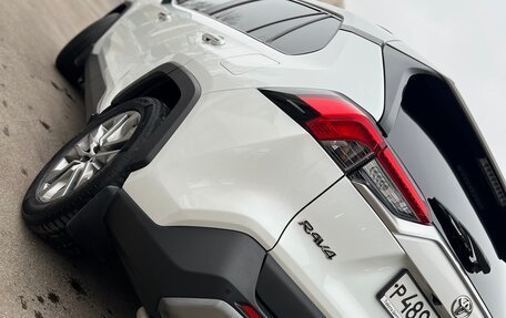 Toyota RAV4, 2020 год, 3 490 000 рублей, 15 фотография