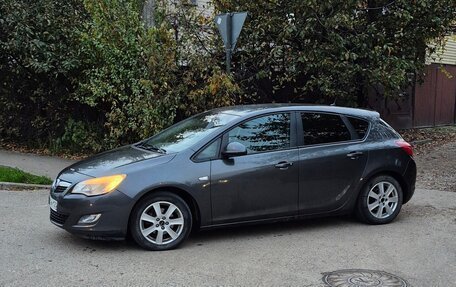 Opel Astra J, 2010 год, 650 000 рублей, 9 фотография