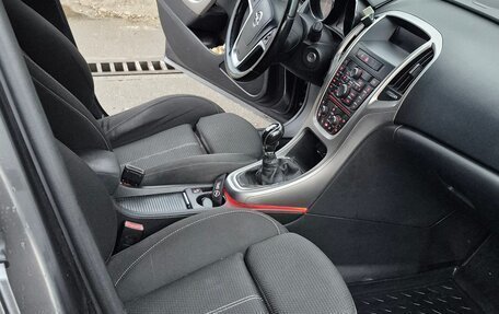 Opel Astra J, 2010 год, 650 000 рублей, 18 фотография