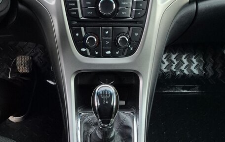 Opel Astra J, 2010 год, 650 000 рублей, 12 фотография