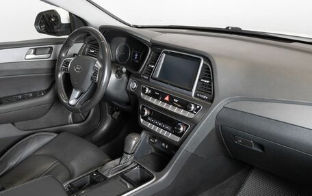 Hyundai Sonata VII, 2017 год, 1 826 400 рублей, 4 фотография