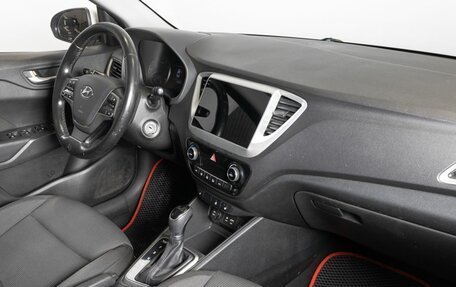 Hyundai Solaris II рестайлинг, 2017 год, 1 050 000 рублей, 4 фотография