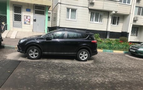 Toyota RAV4, 2019 год, 3 300 000 рублей, 5 фотография