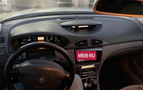 Renault Laguna II, 2001 год, 200 000 рублей, 17 фотография