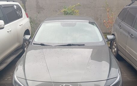 Hyundai Elantra, 2021 год, 2 220 000 рублей, 1 фотография